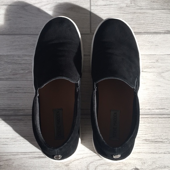 Steve Madden Gills Black Suede Shoes - Picture 3 of 8